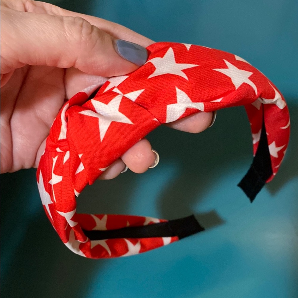 BNWOT Patriotic Red Star Patterned Headband